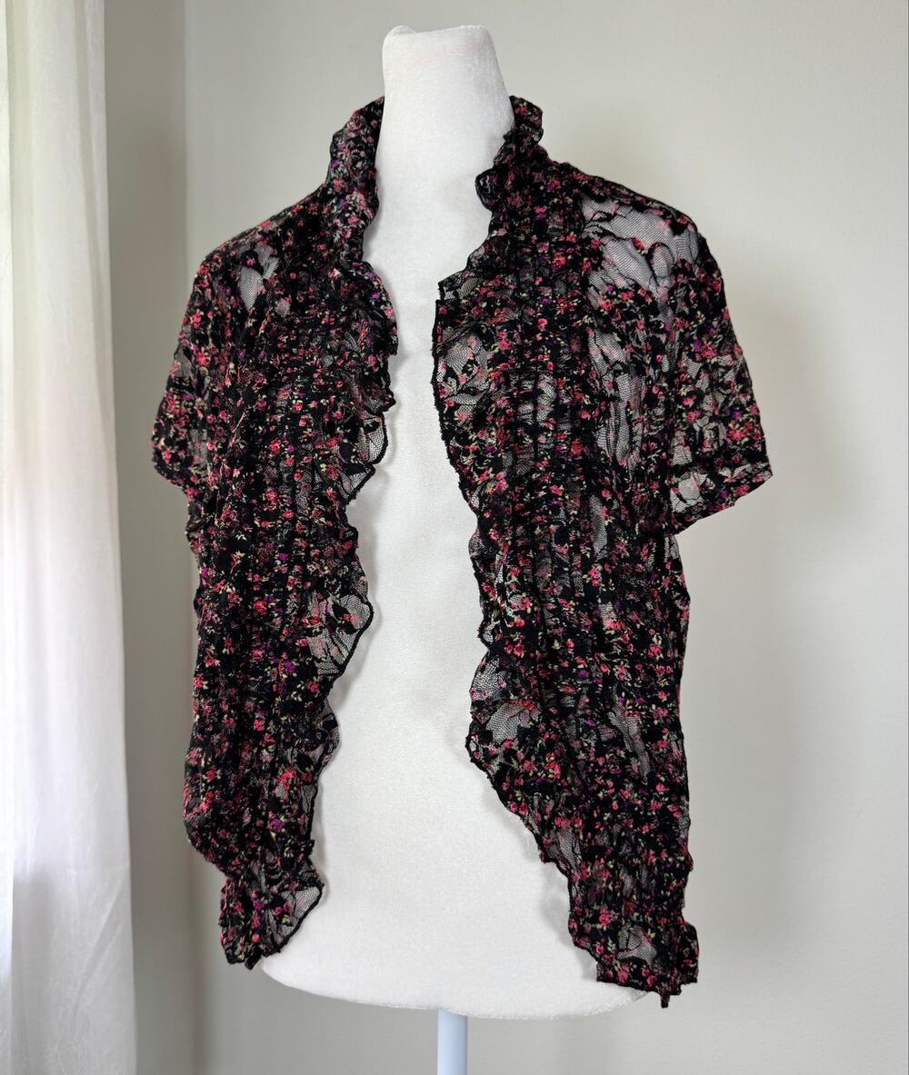 Drama Gold Sheer Black Floral Lace Stretchy Short Sleeve Cardigan